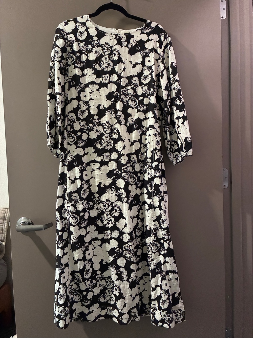 Everlane The Linen A-Line Midi Dress black and white